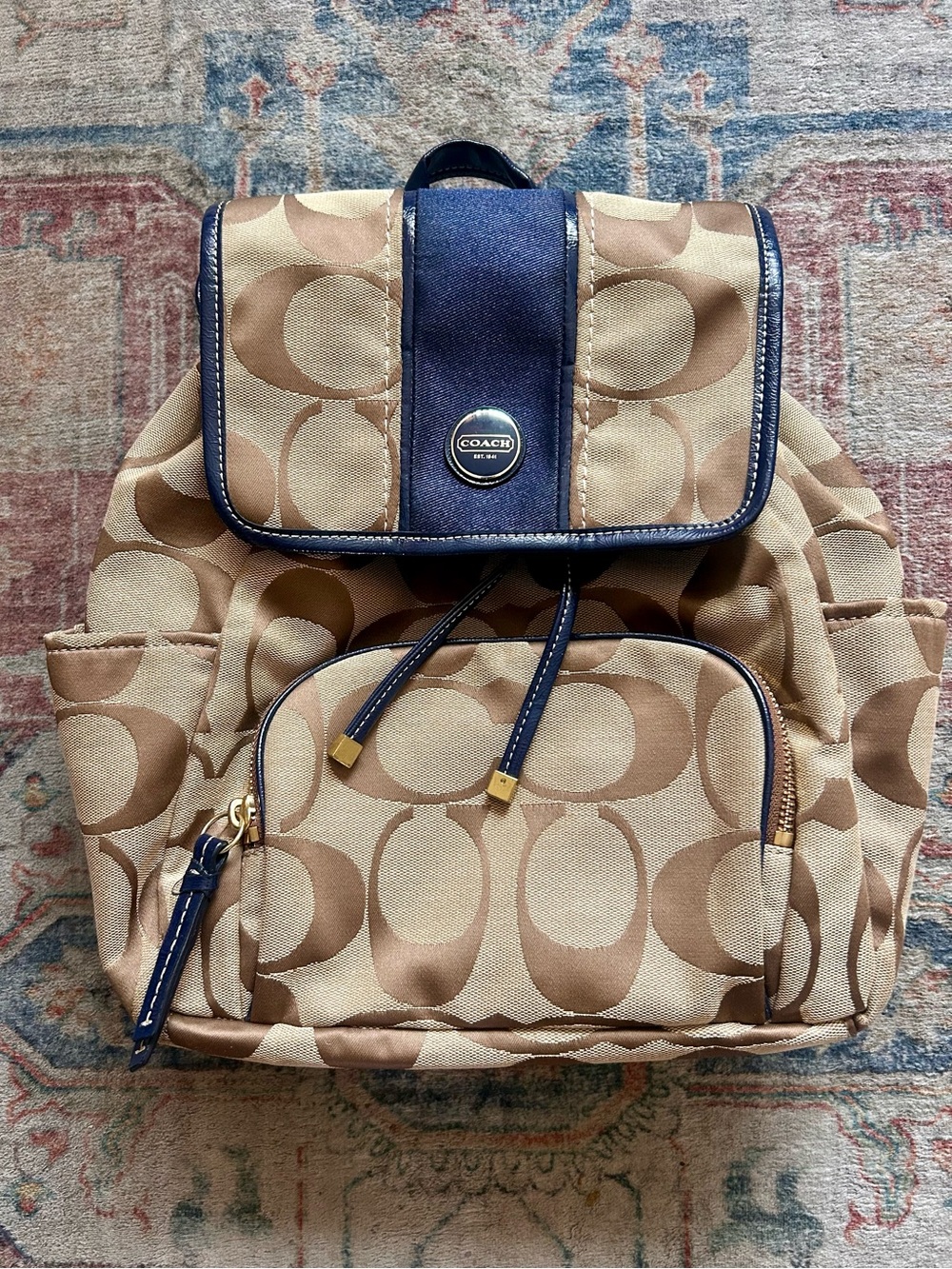 Coach Signature Backpack Gold Hardware Tan w Navy Trim Two Tags Charms Canvas - Picture 4 of 15